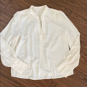 Medium Banana Republic White Long Sleeve Blouse